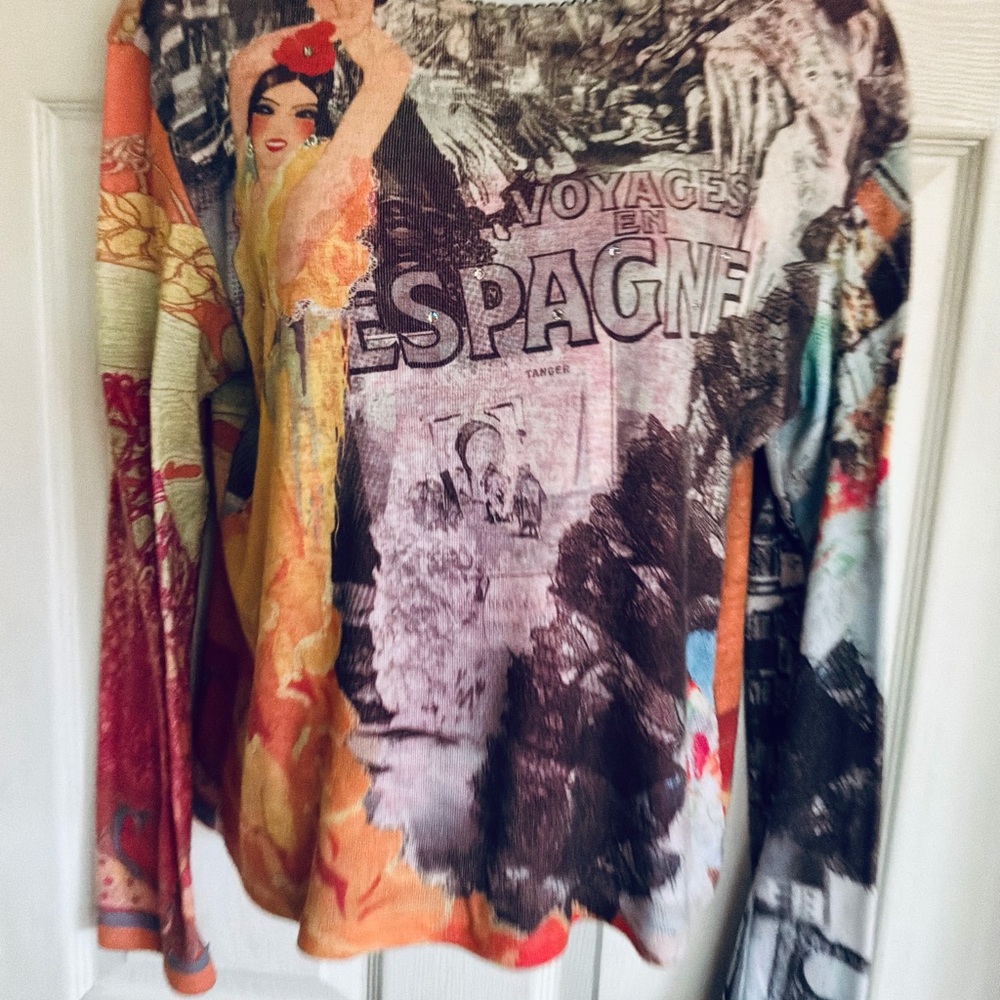 YUKIKO… Graphic Long Sleeve Shirt